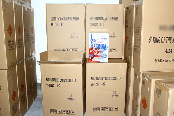 Jeff's Fireworks Super Patriot Canister Shells