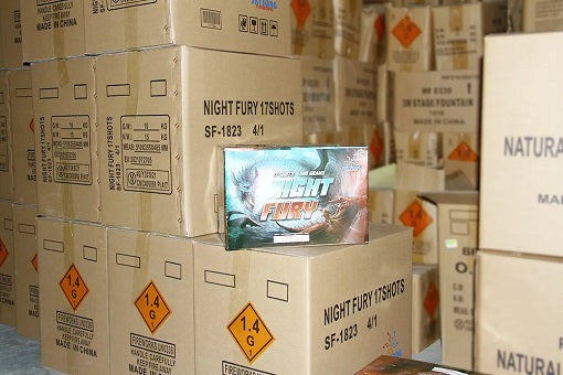 Jeff's Fireworks Night Fury 17SHOTS